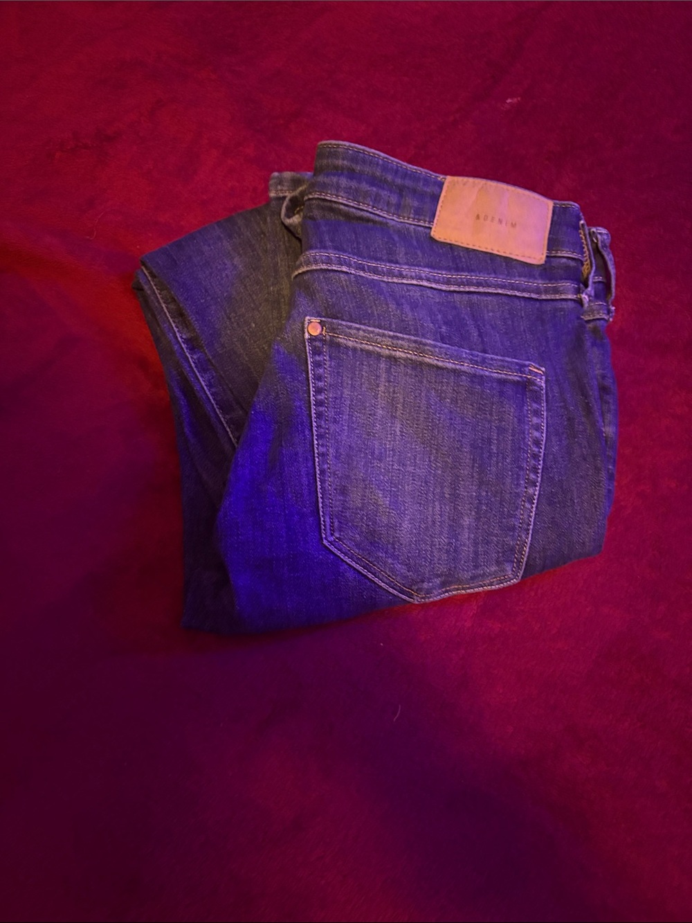Women's Dark Blue Denim Jeans - size 27w